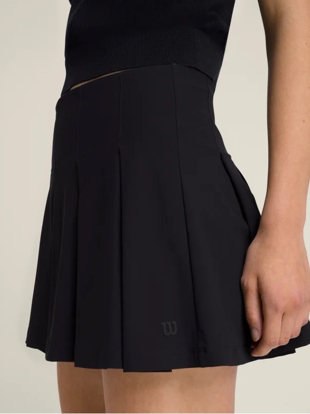 Wilson XS Classic pleated high rise mini skirt in black